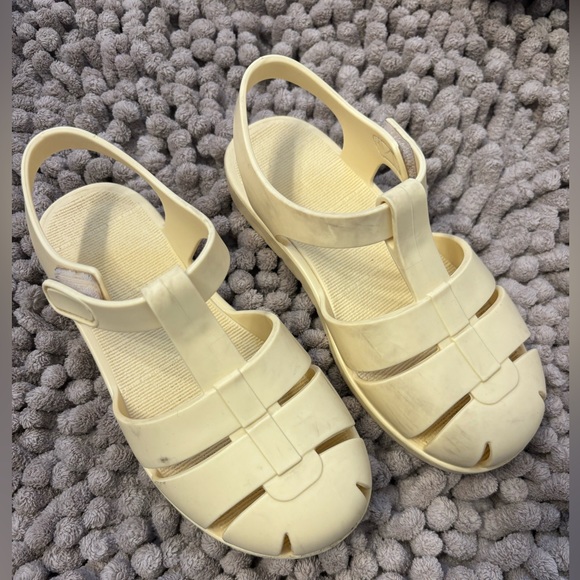 Zara toddler monochromatic fisherman jelly sandals - Picture 2 of 5